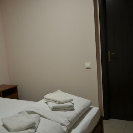 Hostel Vshokoladi Kiev Exterior foto